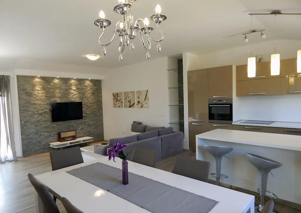 Apartments Villa Bacio Umag Croatia
